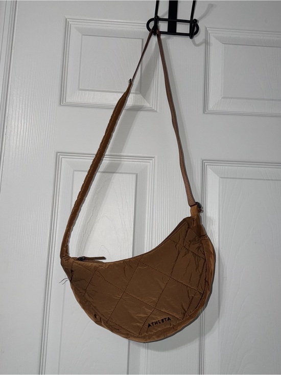 Athleta Handbags - Athleta All About Quilted Crossbody Bag Walnut Quilt
